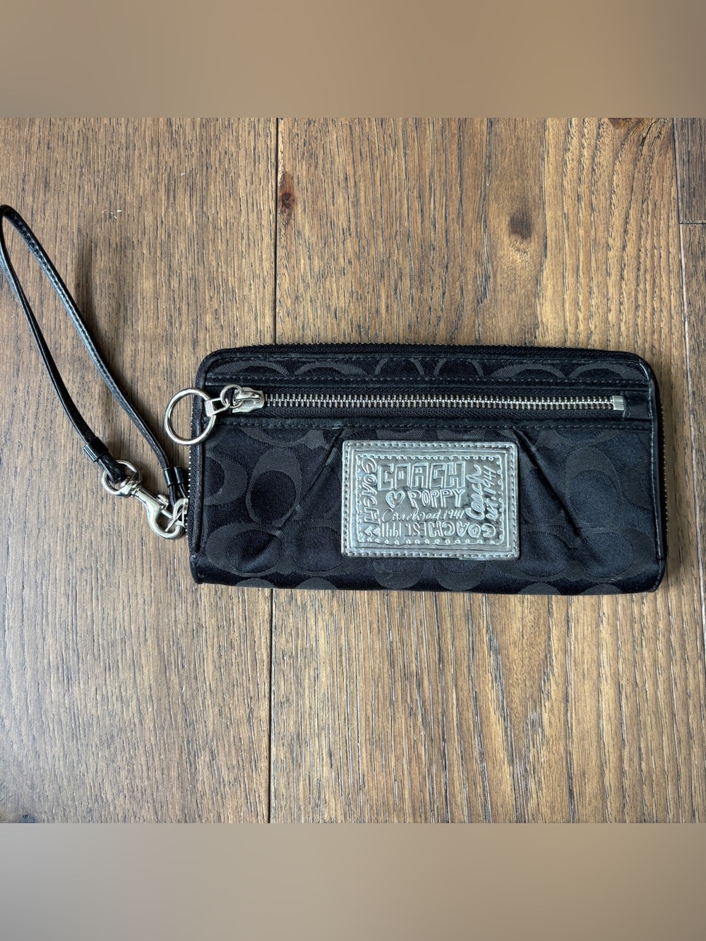 Coach y2k Poppy Black Signature Wristlet Wallet - Silver Patch - Approx 8” Long